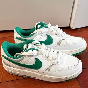 Nike White Sneakers with Green Swoosh and Lining